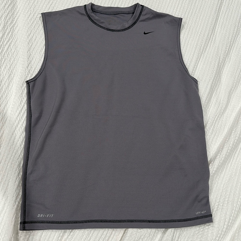 Nike dri-fit tank UPF 40